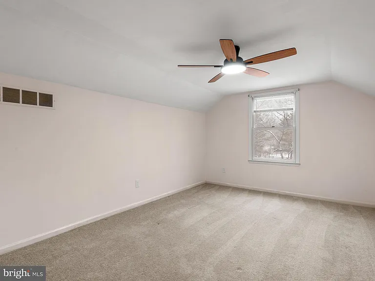 547 Pickering Station Dr — Photo 25