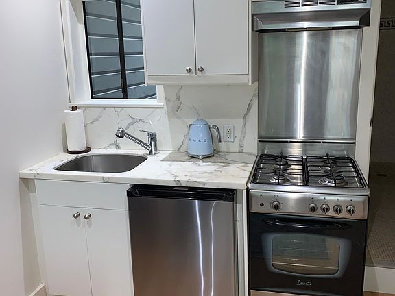 2nd image of 2136 Larkin St #A