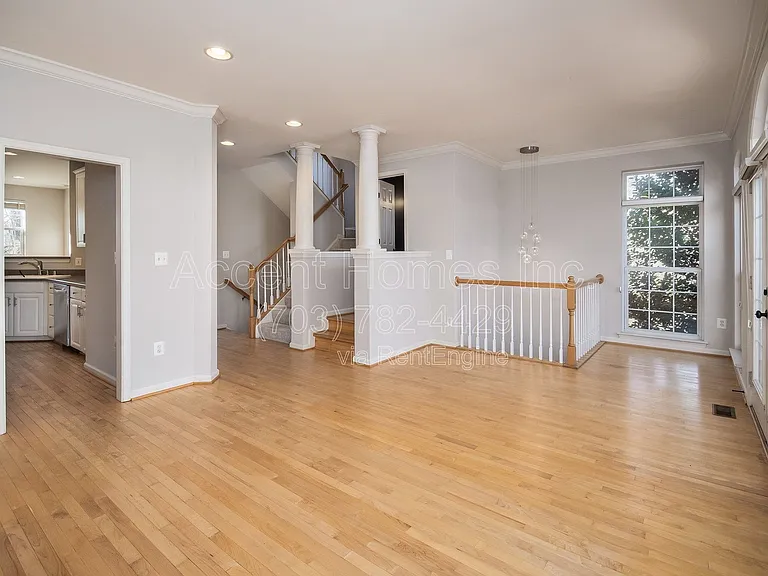 6450 Waterfield Rd — Photo 16