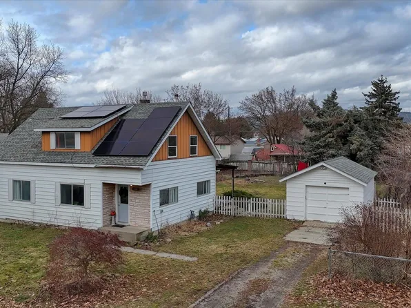 18601 E Maxwell Ave, Greenacres, WA 99016