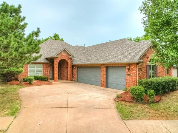 733 Longmeadow Ln, Edmond, OK 73003