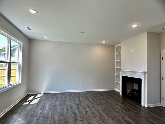 292 MH interior 4_09112024