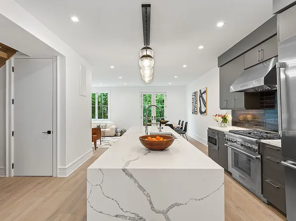 108 King St #1, Brooklyn, NY 11231