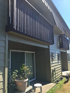 2171 NW Mast Placeapt #B — Photo 3