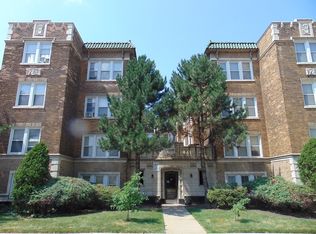 421 S Oak Park Ave APT C1, Oak Park, IL 60302