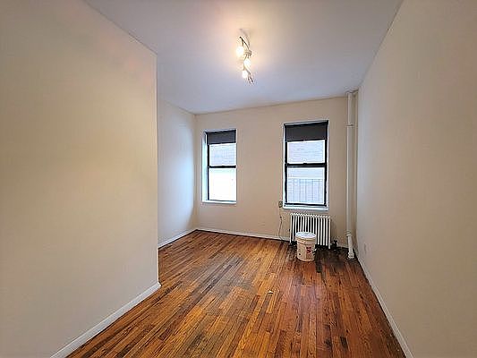 1st image of 657 10th Ave #7A