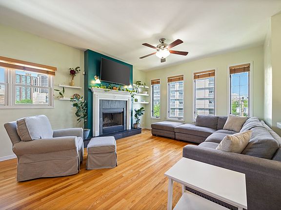 2nd image of 825 W Eastwood Ave APT 3W