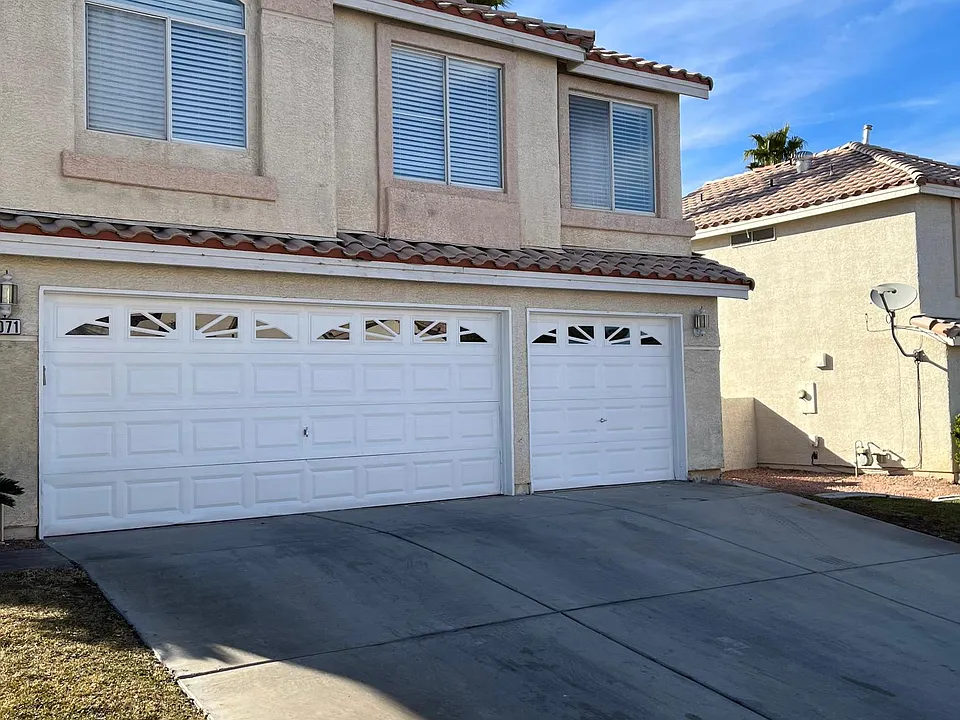 9071 Pebble View Ct