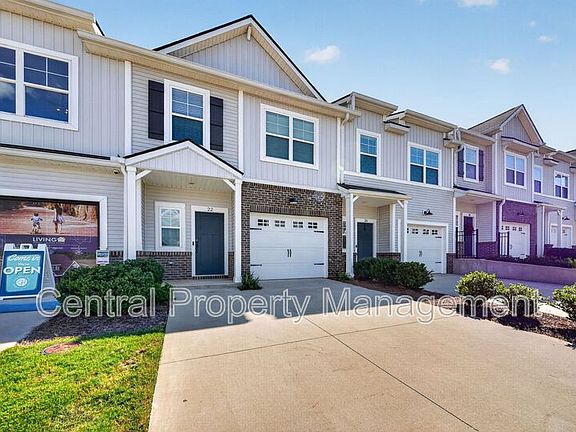 2nd image of 22 Camden Woods Trl