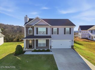 3132 Dominion Dr, Maryville, TN 37803