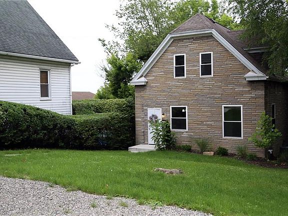2nd image of 200 W Boyd Ave