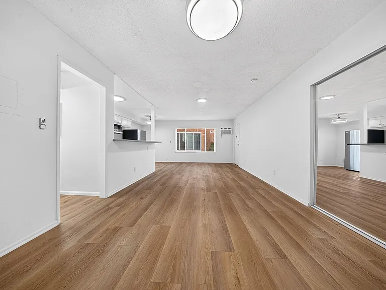 5708 Tujunga Ave — Photo 27