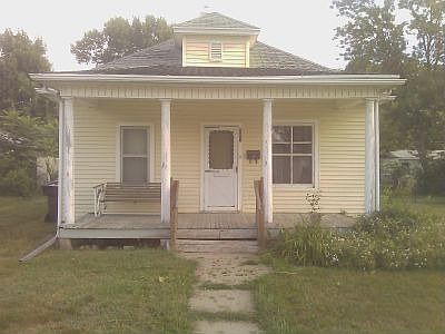 1st image of 307 W 21st St