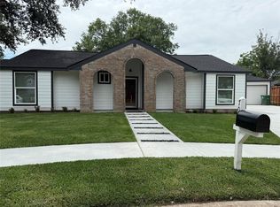 7026 Hidden Arbor Ln, Houston, TX 77040