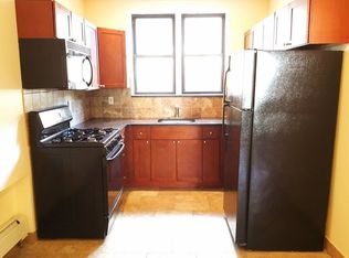30-24 38th St #2B, Astoria, NY 11103