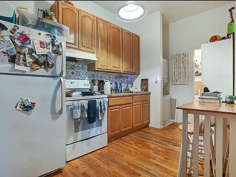 82 Devoe St #2F — Photo 5