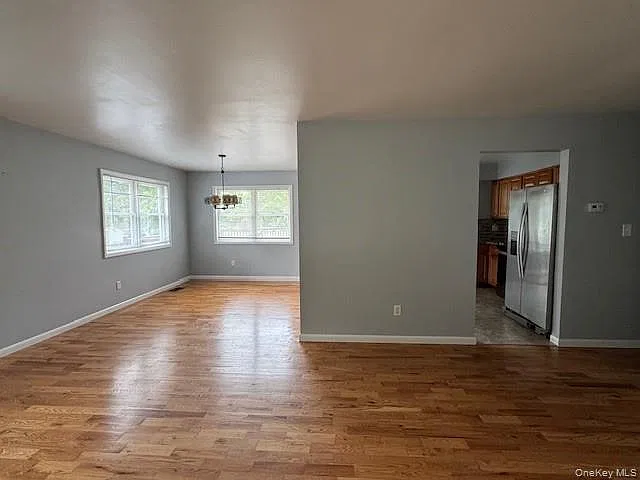 3 bed, 2.0 bath, 1300 sqft, $3,600 — Photo 3