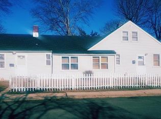 400 High Ridge Dr, Bridgeport, CT 06606