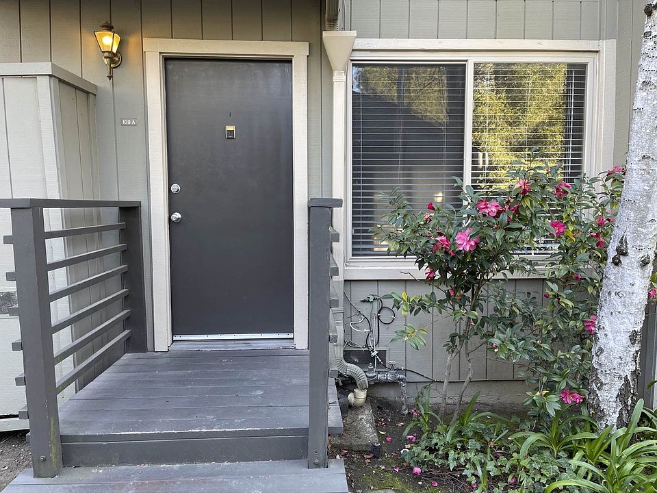1st image of 109 Ascot Ct APT A