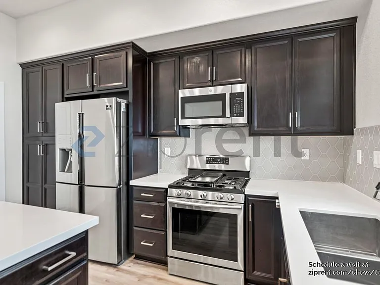 1757 Hazelnut Ln — Photo 14