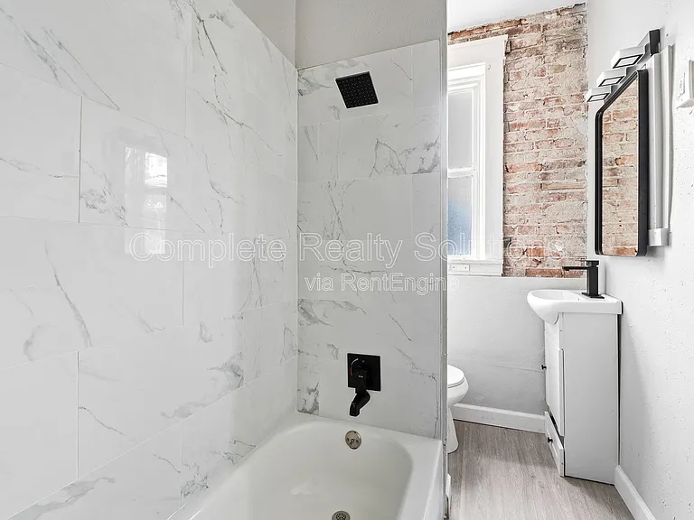 4222 S 38th St #4222 — Photo 11