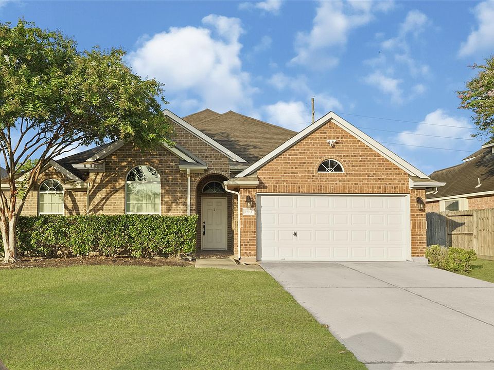 1st image of 15914 Maplewick Dr