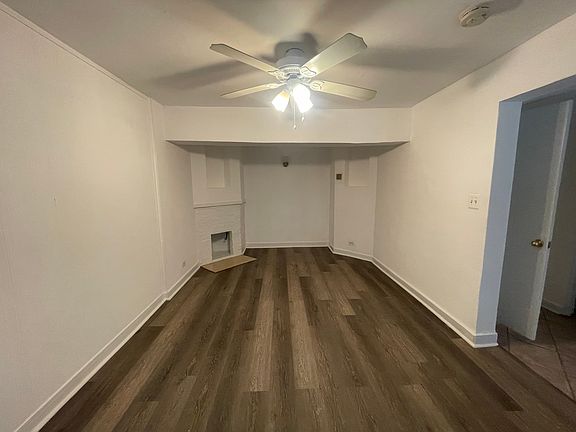 2nd image of 1355 N State Pkwy #1C