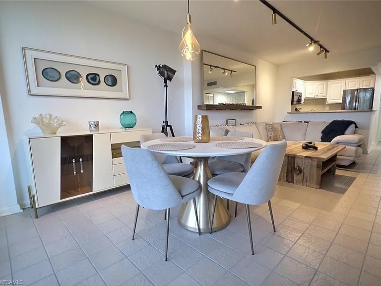 5 Bluebill Ave #305/405 — Photo 12