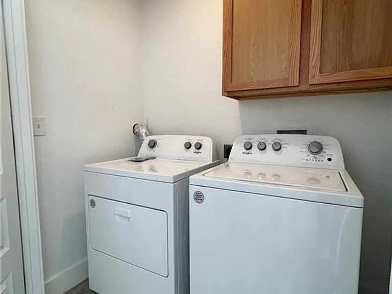 1341 W Hendrix St #2 — Photo 20