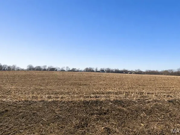 2281 Staunton Rd, Troy, IL 62294