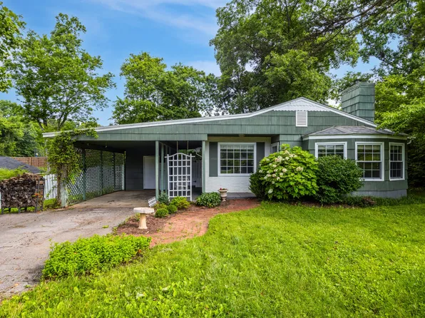 1125 Timbergrove Dr, Knoxville, TN 37919