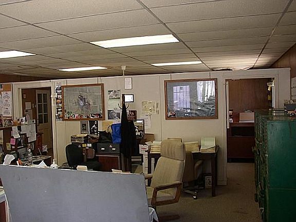 2nd image of 1714 Vaughn Blvd