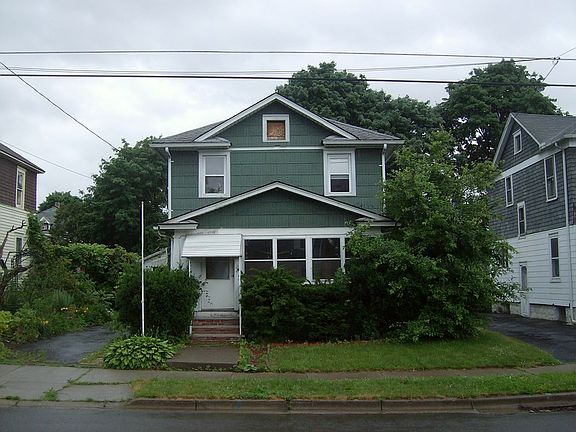 5th image of 69 Helen St