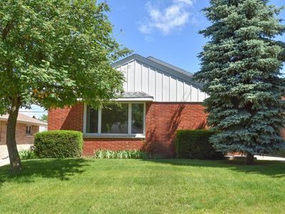 3426 E Whittaker AVENUE, Cudahy, WI, 53110