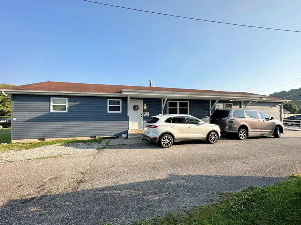 2421 S 8th St, Ironton, OH 45638