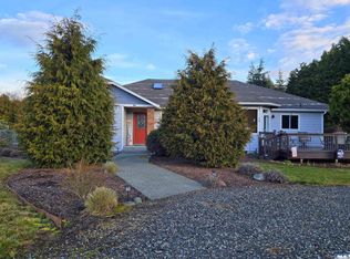 56 Cozy Ln, Sequim, WA 98382