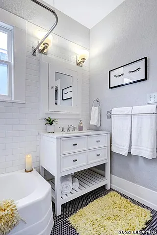 141 E Woodlawn Ave #1 — Photo 17