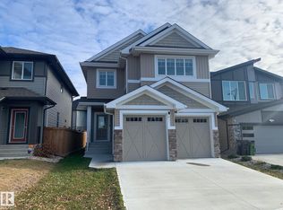 370 Edgemont Rd NW, Edmonton, AB T6M 0Y4