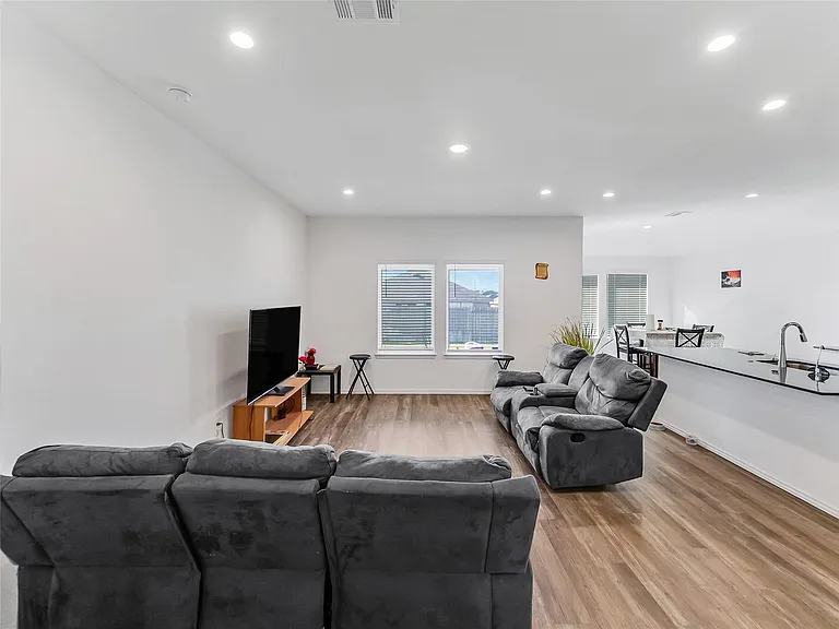 40519 Crisp Beech St — Photo 11
