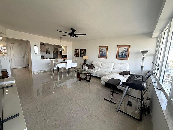 5th image of 3333 NE 34th Street #1002