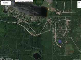 13651 S Rainbow Dr, Gregory, MI 48137