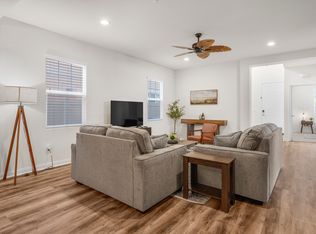 679 Nile River Dr, Oxnard, CA 93036
