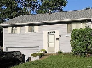 637 Bowser Dr, New Carlisle, OH 45344