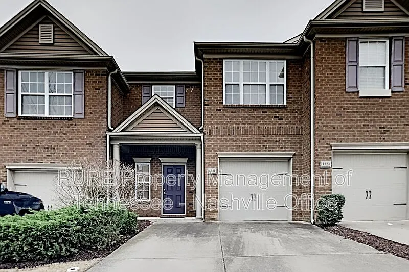 1221 Bainbridge Dr