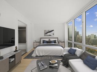 605 W 42nd St APT 27K, New York, NY 10036