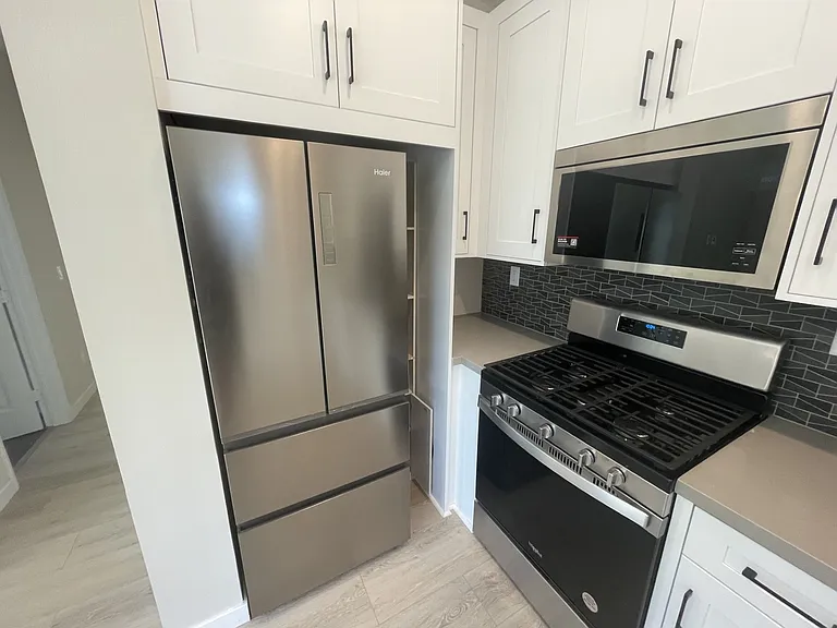 704 I St — Photo 6