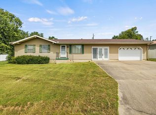 70 Adams St, Hanson, KY 42413