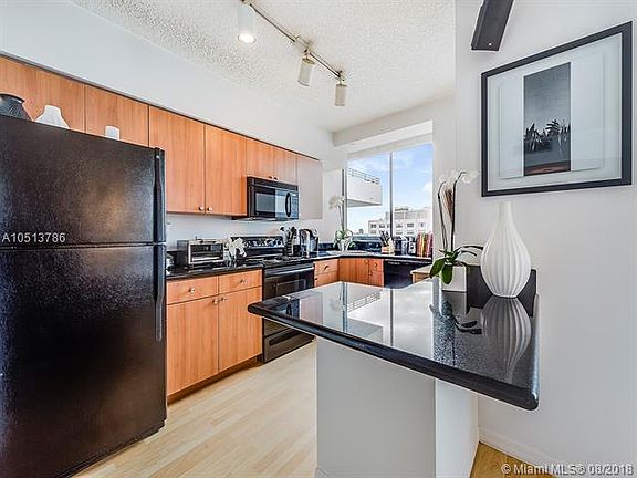 4th image of 1330 West Ave APT 1406
