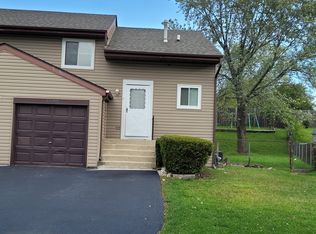 1240 Merrimac Ln N, Hanover Park, IL 60133