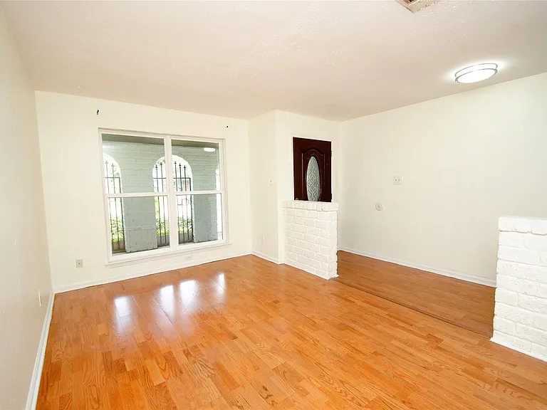 11511 Creekhurst Dr — Photo 9